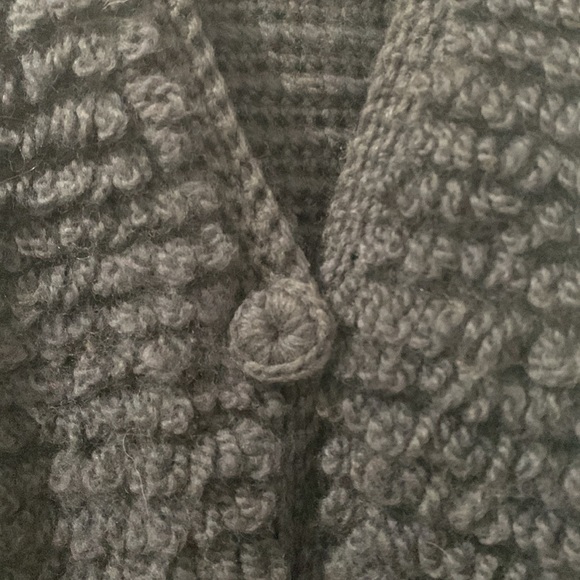 Burning torch cardigan - Picture 2 of 13